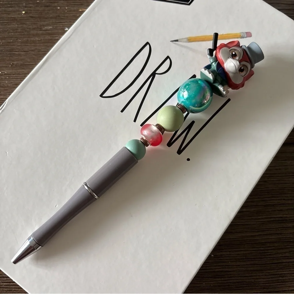 Disney Doorables: Pinocchio: Honest John handmade beaded pen